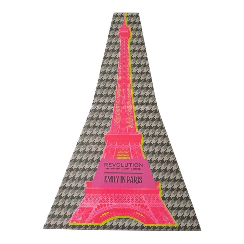 NWT-MAKEUP REVOLUTION-EMILY IN PARIS EYE SHADOW PALETTE